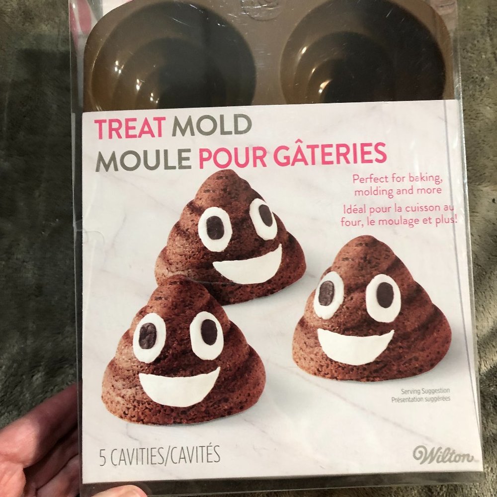 Nerdy Yummies Poo Imoji Treat/Soap mold